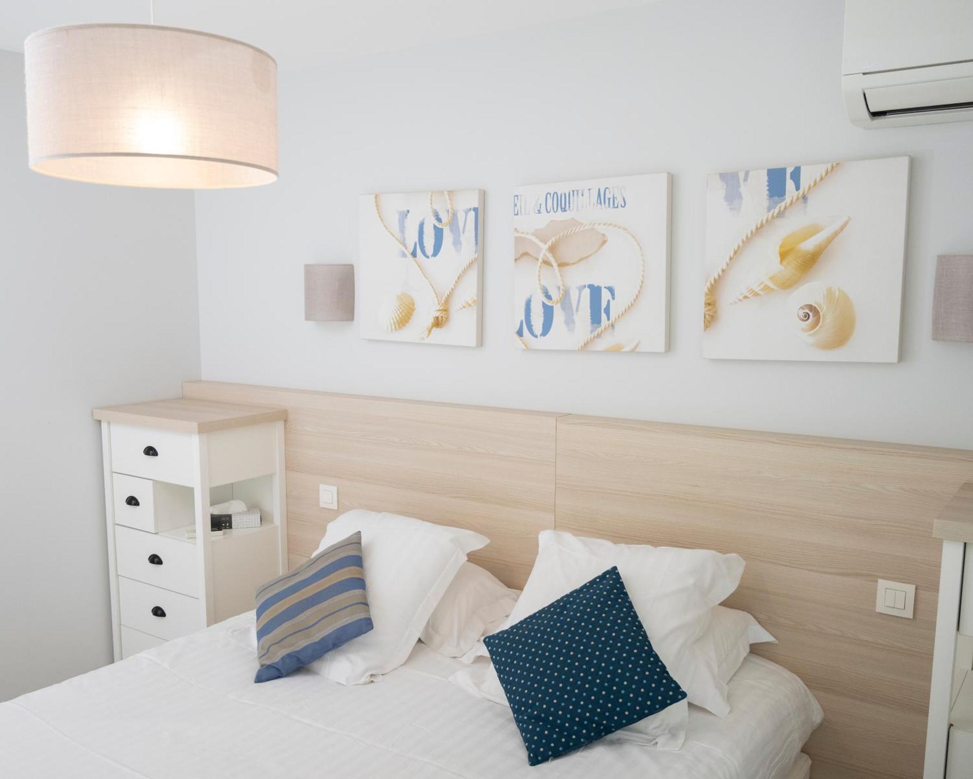 Hotel La Ciotat - A Deux Pas De L'Eau Dış mekan fotoğraf