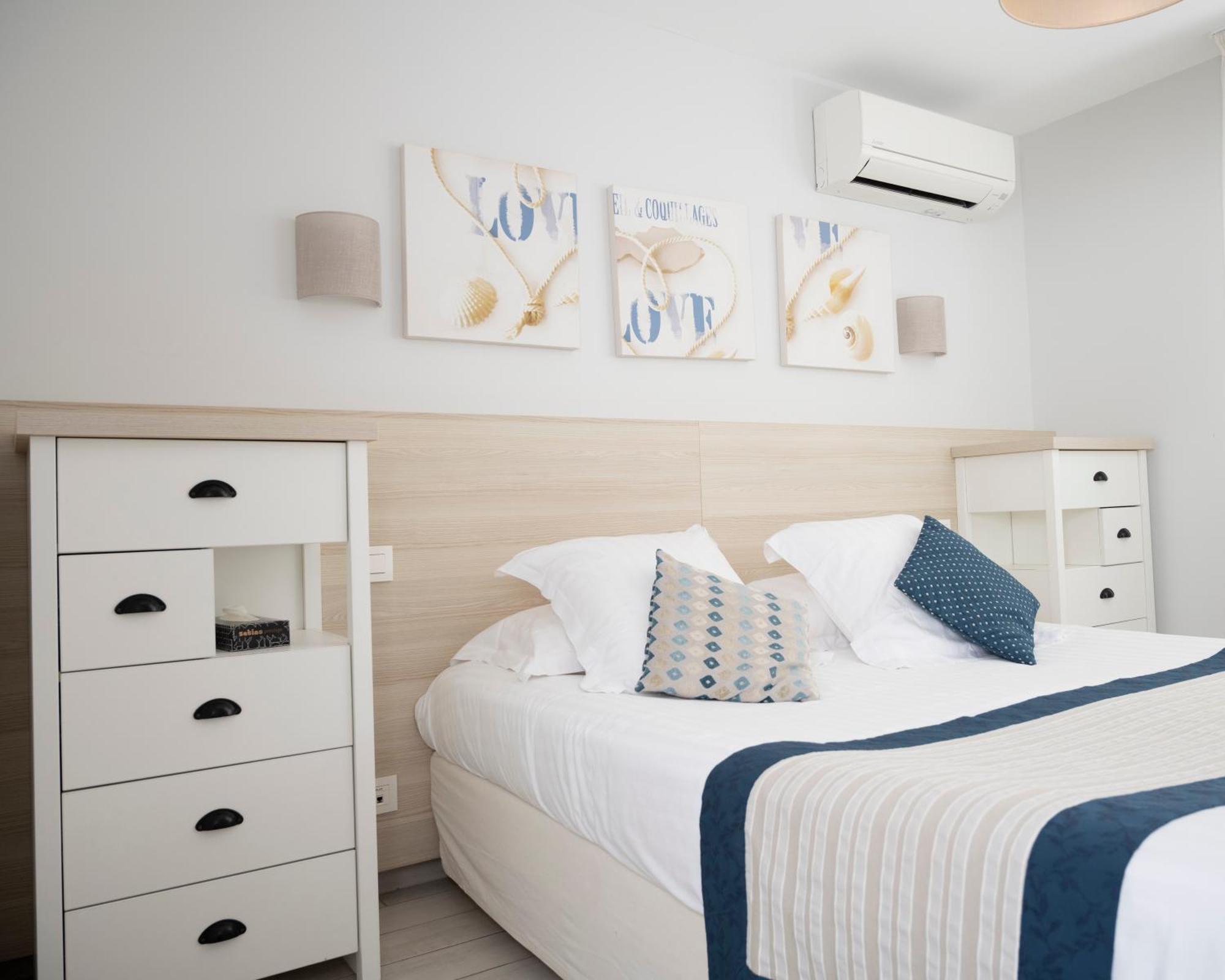 Hotel La Ciotat - A Deux Pas De L'Eau Dış mekan fotoğraf