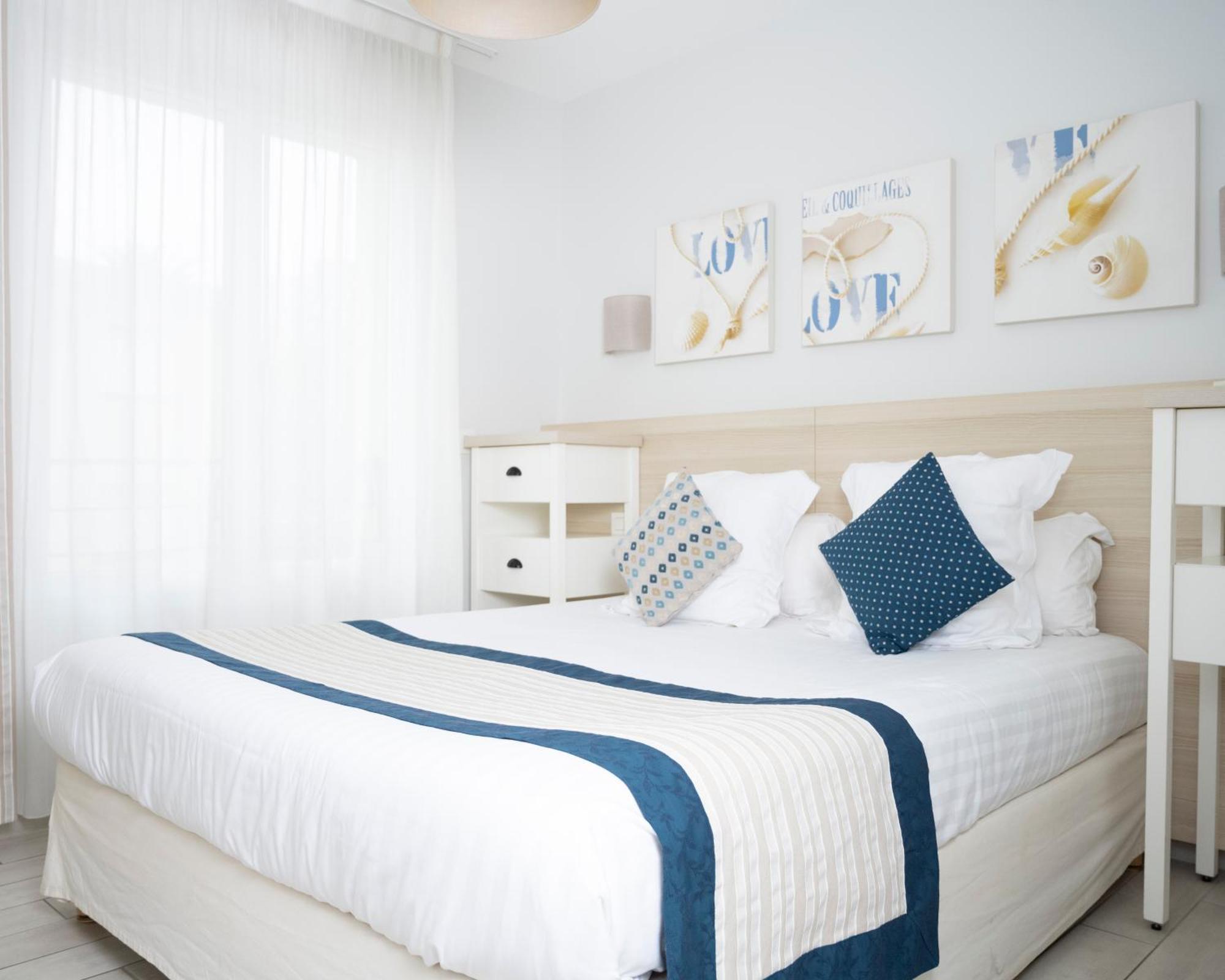 Hotel La Ciotat - A Deux Pas De L'Eau Dış mekan fotoğraf